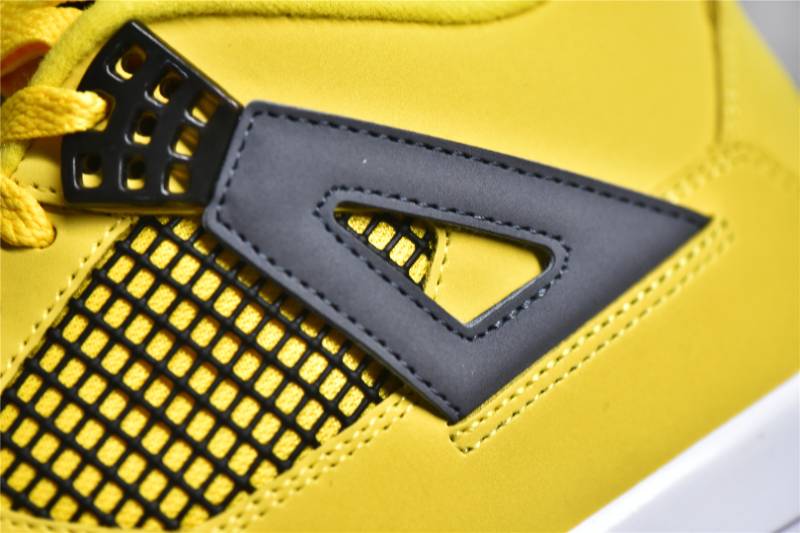 Jordan 4 Retro
Lightning