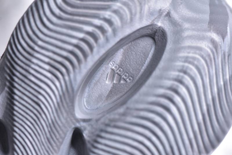 Adidas Yeezy Foam RNR
MX Granite blue
