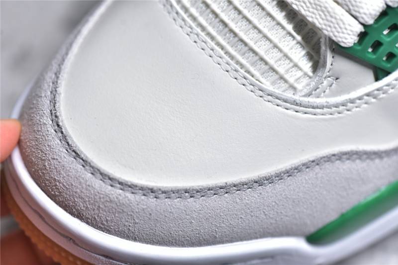 Jordan 4 Retro SBPine Green