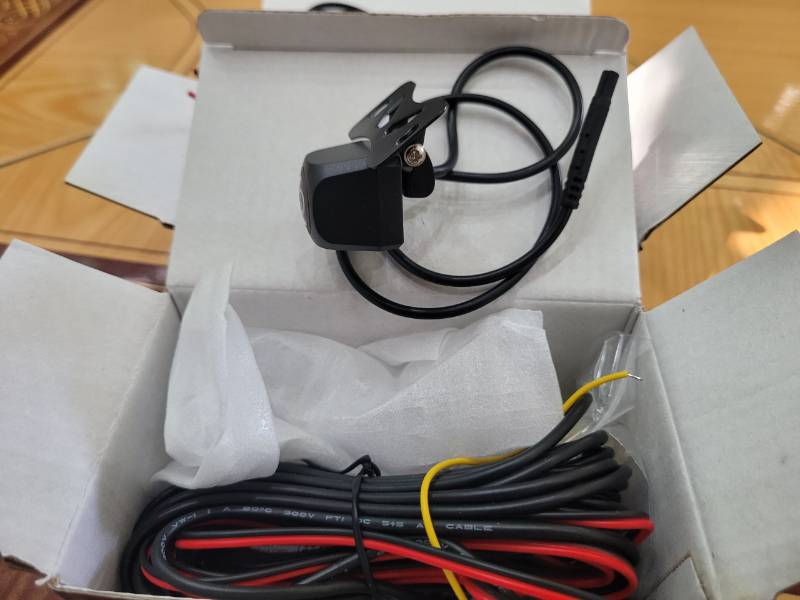Camera AHD cánh chuồn