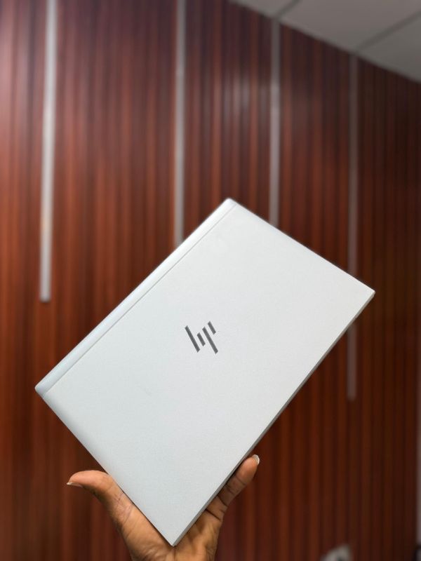 HP ELITEBOOK 830  G7