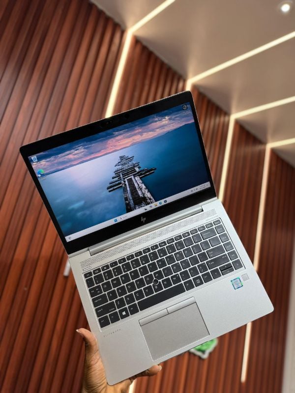 HP ELITEBOOK  840  G6