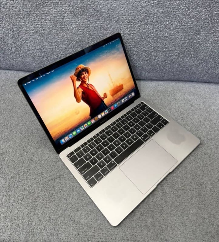 MACBOOK AIR 2019