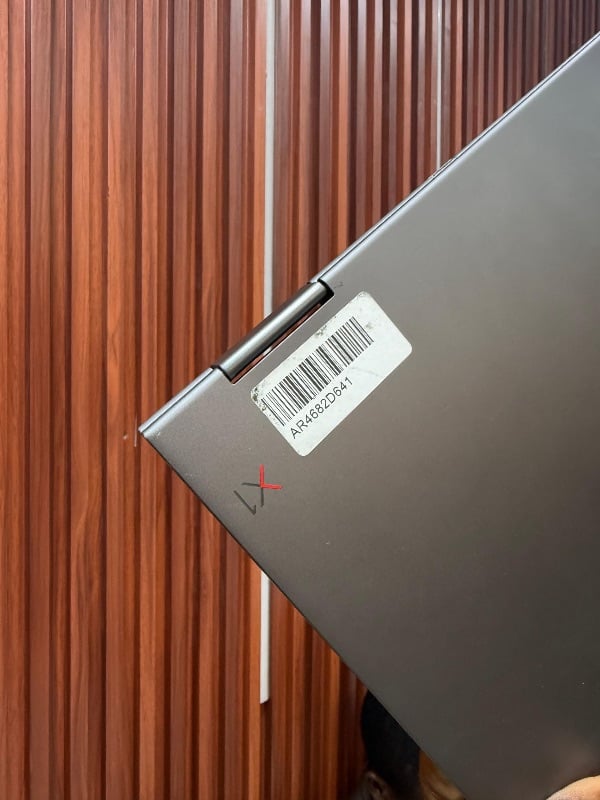 LENOVO YOGA x1