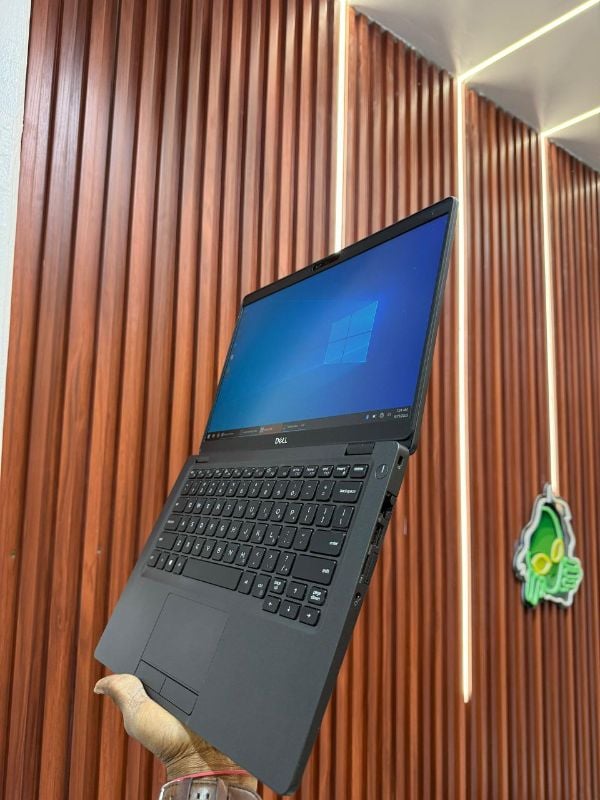 DELL LATITUDE 5300