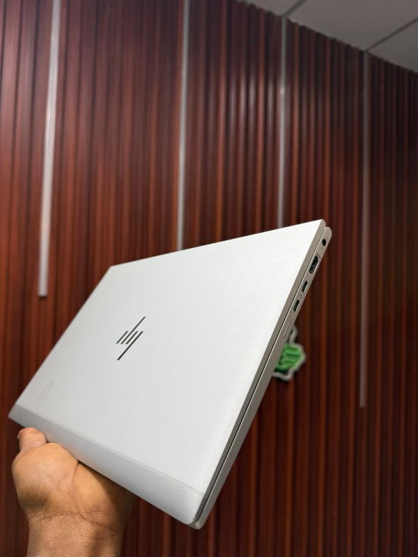 HP ELITEBOOK 830  G7