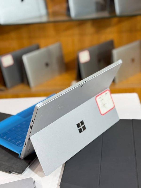 MICROSOFT SURFACE PRO 4