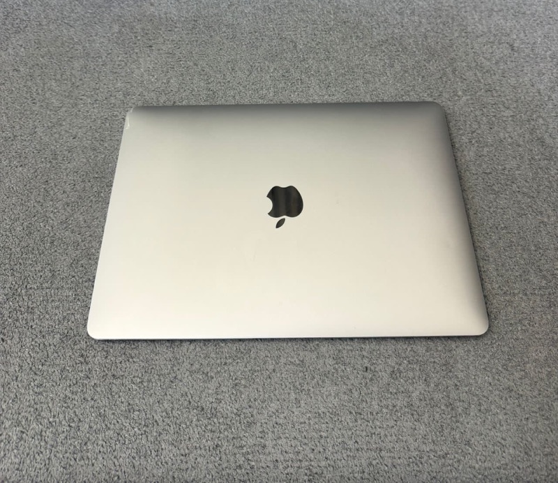 MACBOOK AIR 2019