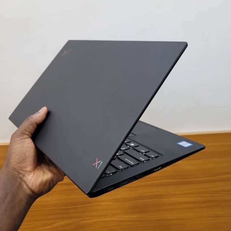 LENOVO THINKPAD X1 CARBON
