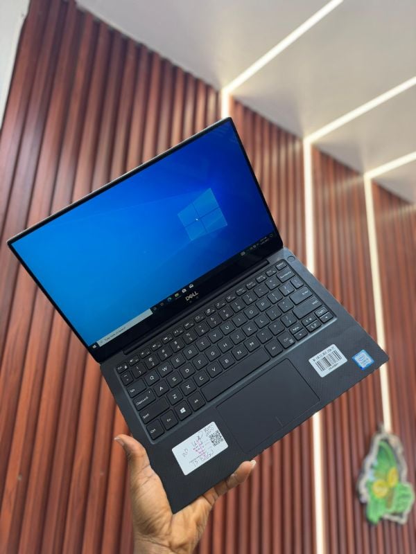 DELL XPS 13