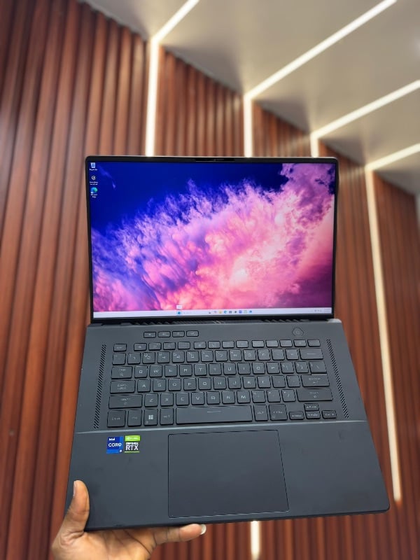 ASUS ROG ZEPHYRUS M16