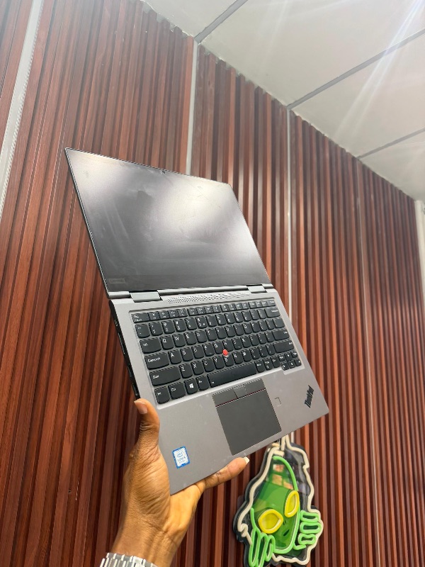 LENOVO YOGA x1