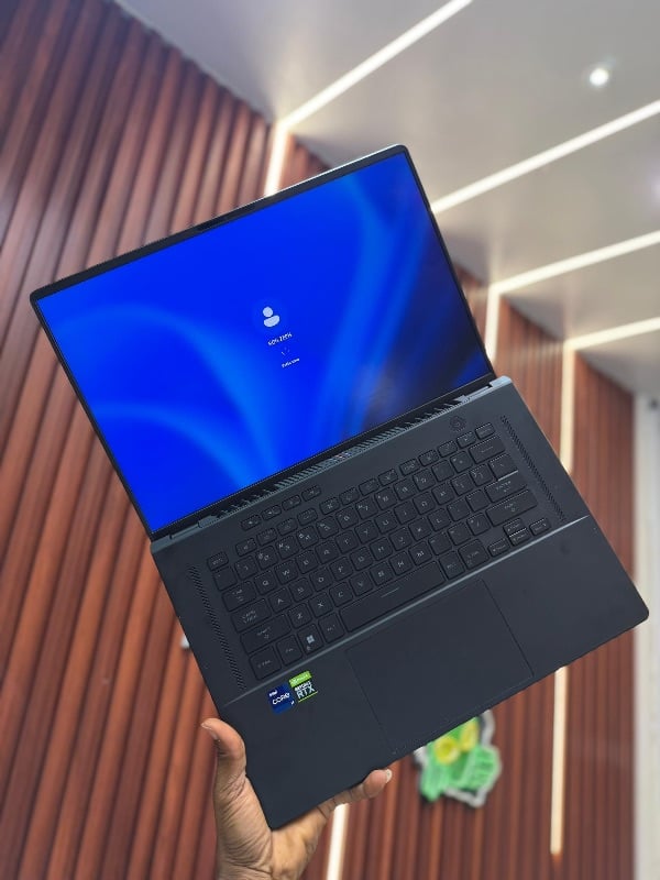 ASUS ROG ZEPHYRUS M16