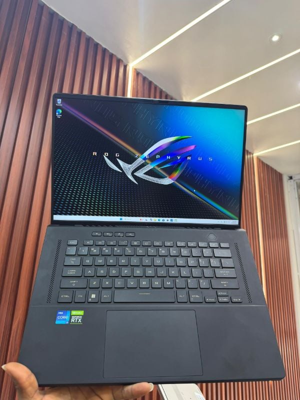ASUS ROG ZEPHYRUS M16