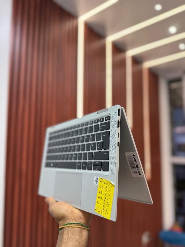 HP ELITEBOOK 1030 G7