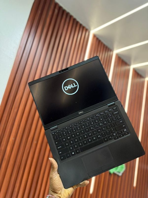 DELL LATITUDE 5300