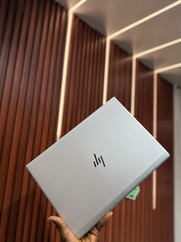 HP ELITEBOOK  840  G6