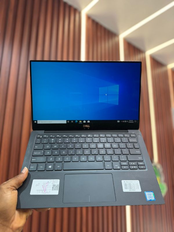 DELL XPS 13