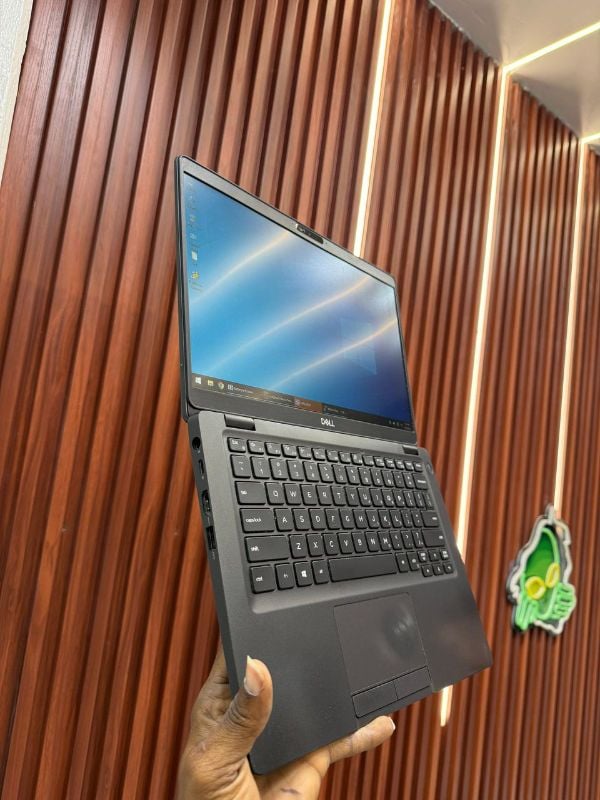 DELL LATITUDE 5300