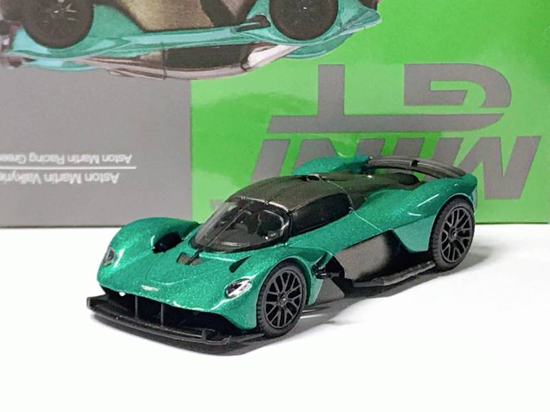 MiniGT Aston Martin Valkyrie