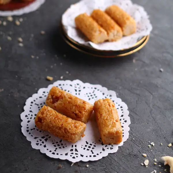 Kaju Butterscotch Roll A
