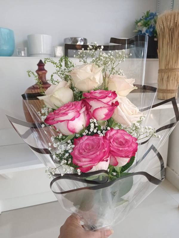 باقة ورود فاتنه أبتداء من