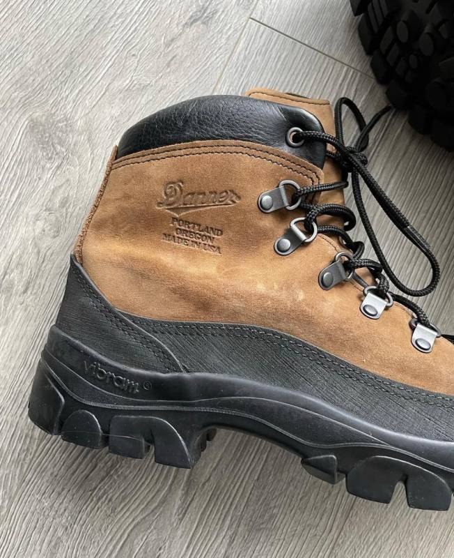 Sewa Sepatu Gunung | Danner New 43