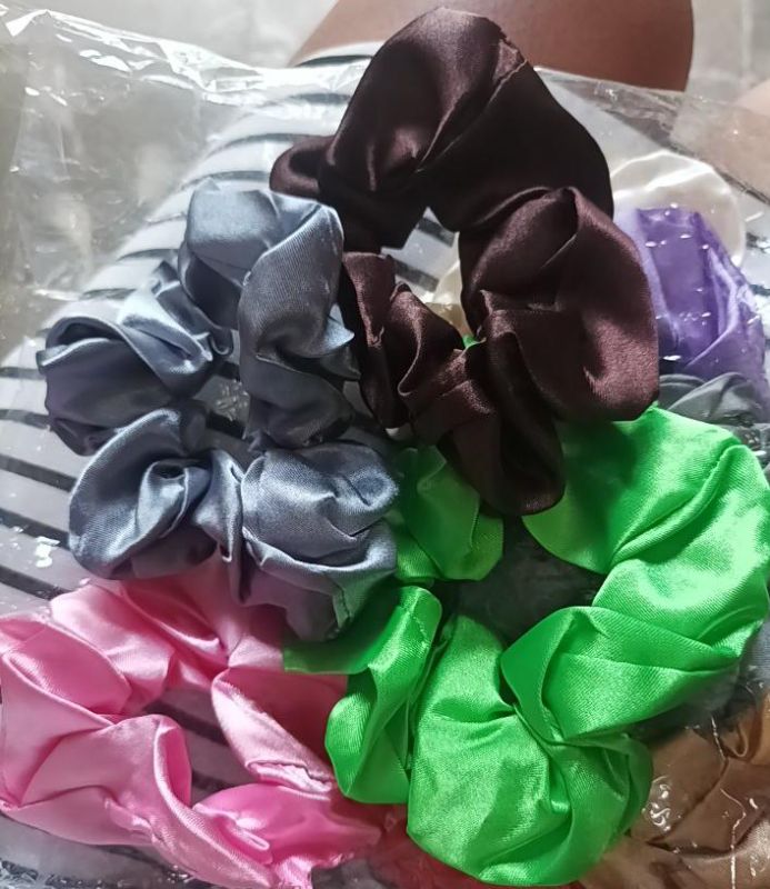 ✨Scrunchies/Felpas de satín✨