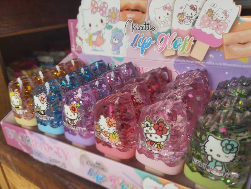 Mate Lip Gloss de Hello Kitty ✨