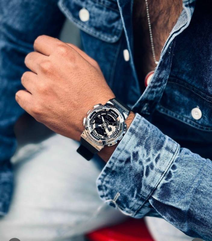 MOST DEMANDED 
GSHOCK NEW MODEL
-METAL CASE
-WORLD TIME WITH -AUTOLIGHT