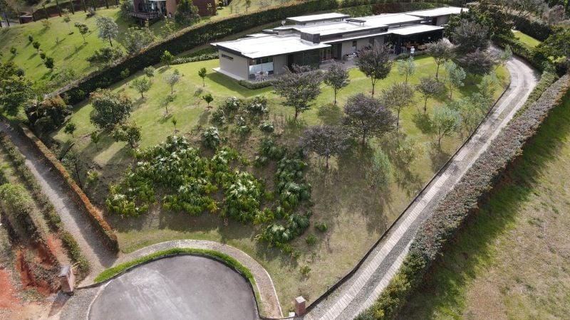 Casa en unidad cerrada de un nivel en vía San Antonio - La Ceja