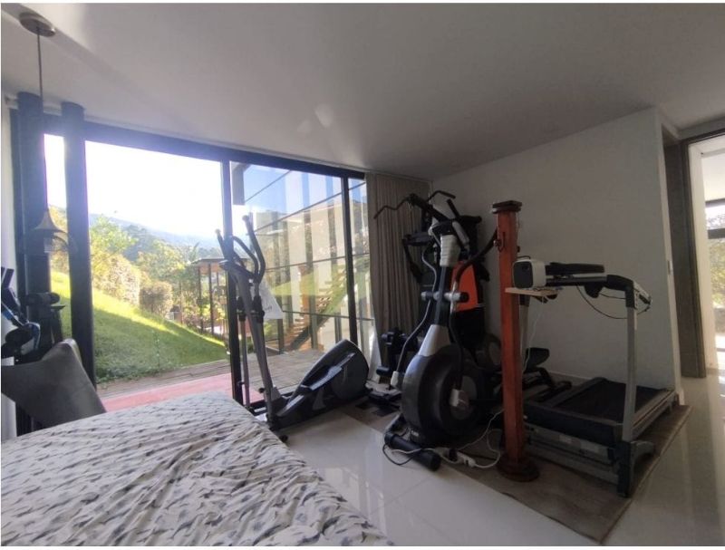 Exclusiva casa en Escobero para venta o arriendo domotizada