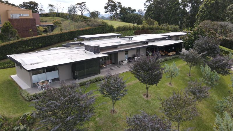 Casa en unidad cerrada de un nivel en vía San Antonio - La Ceja