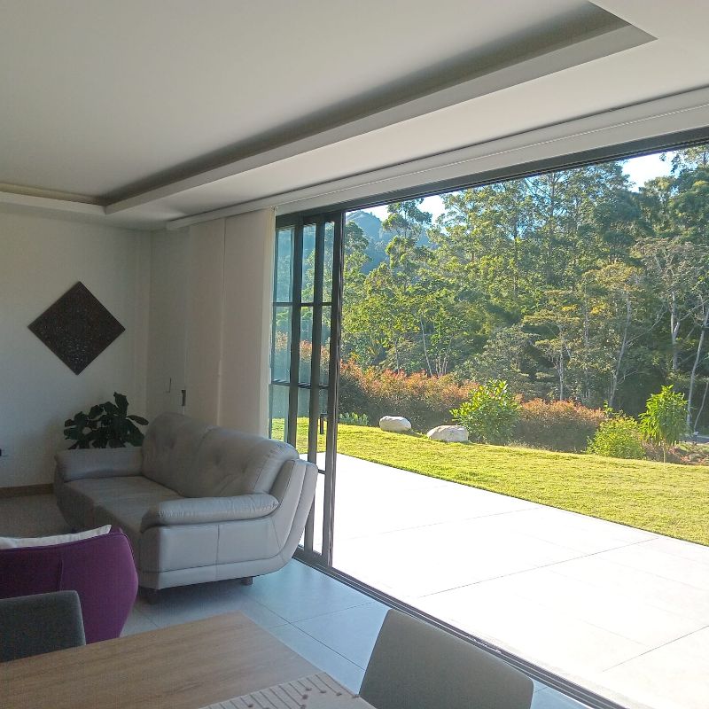 Casa en unidad cerrada de un nivel en El Herbal