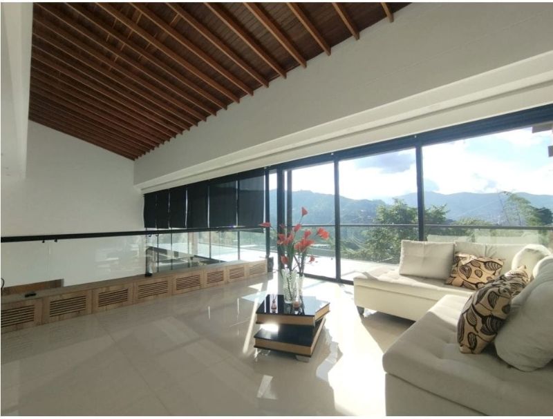 Exclusiva casa en Escobero para venta o arriendo domotizada