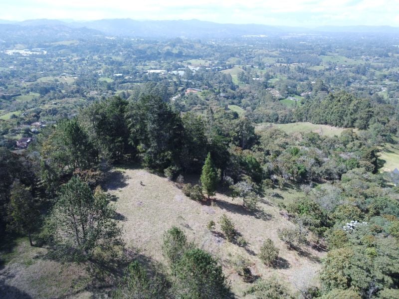 Lote en Pontezuela con vista y gran extensión