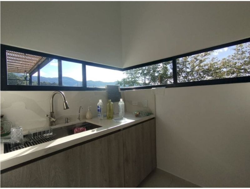 Exclusiva casa en Escobero para venta o arriendo domotizada