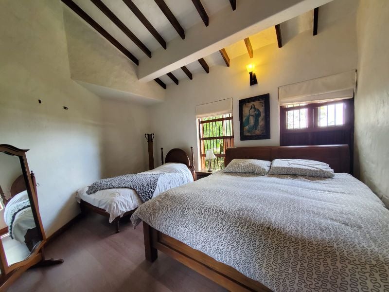 Casa independiente tipo española cerca de Jardines de LLanogrande