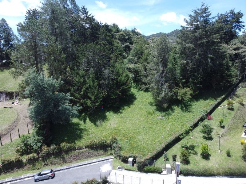 Lote en el Chuzcal entre el Retiro y La Ceja en parcelación el Faro