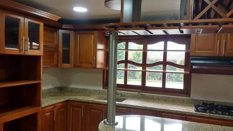 Casa en arriendo en Cabeceras - Llanogrande de 6 alcobas