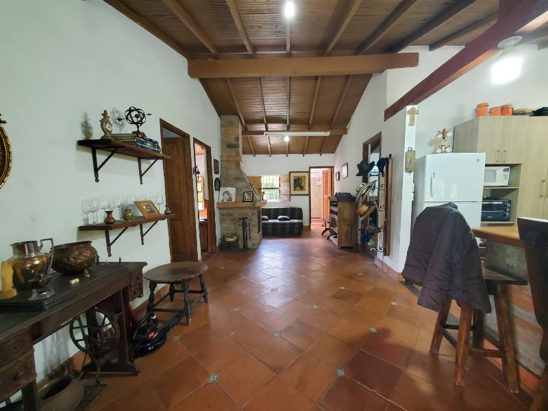 Casa independiente en Pontezuela con pesebreras