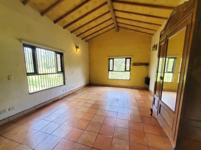 Casa independiente en Pontezuela cerca en pleno Distrito equino.