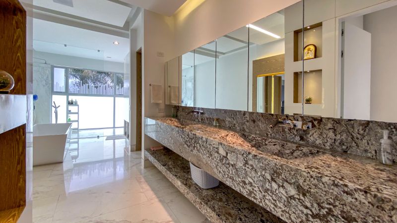 Amplia casa en Llanogrande con ubicación AAA para venta cerca al Club Llanogrande