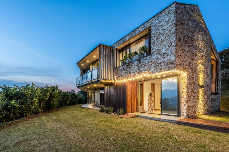 Exclusiva casa en Escobero para arriendo