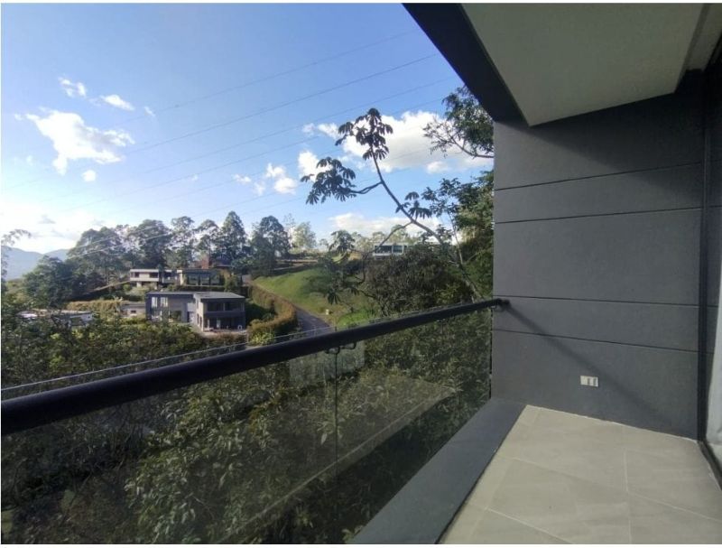 Exclusiva casa en Escobero para venta o arriendo domotizada