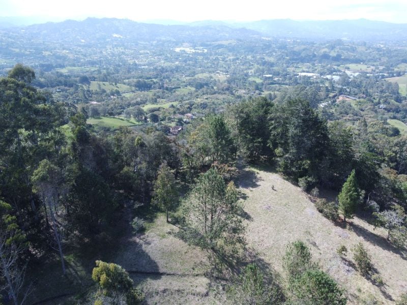 Lote en Pontezuela con vista y gran extensión