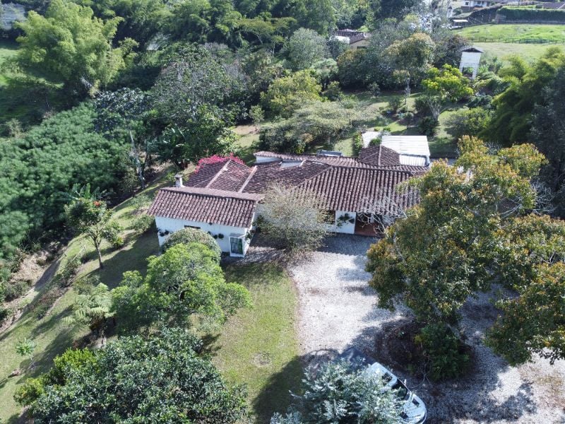 Casa independiente en Pontezuela cerca en pleno Distrito equino.