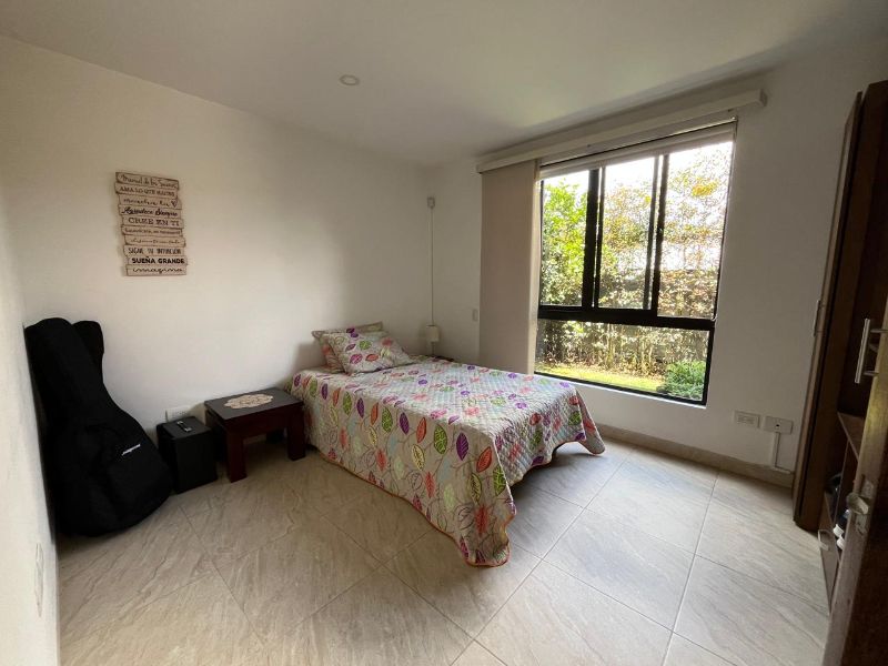 Casa campestre en la Ceja - Antioquia en unidad cerrada para venta o permuta por propiedad en parcelación de 1 sólo nivel.