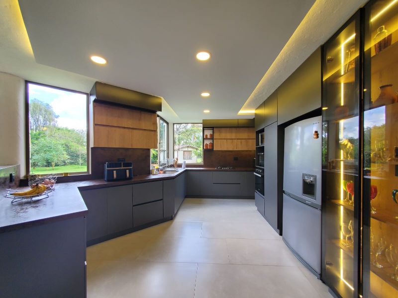 Casa independiente tipo española cerca de Jardines de LLanogrande