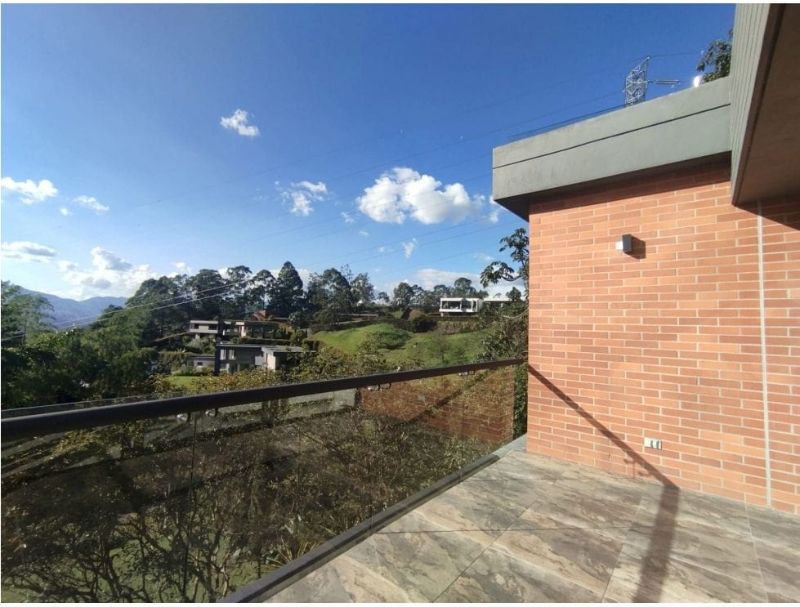 Exclusiva casa en Escobero para venta o arriendo domotizada